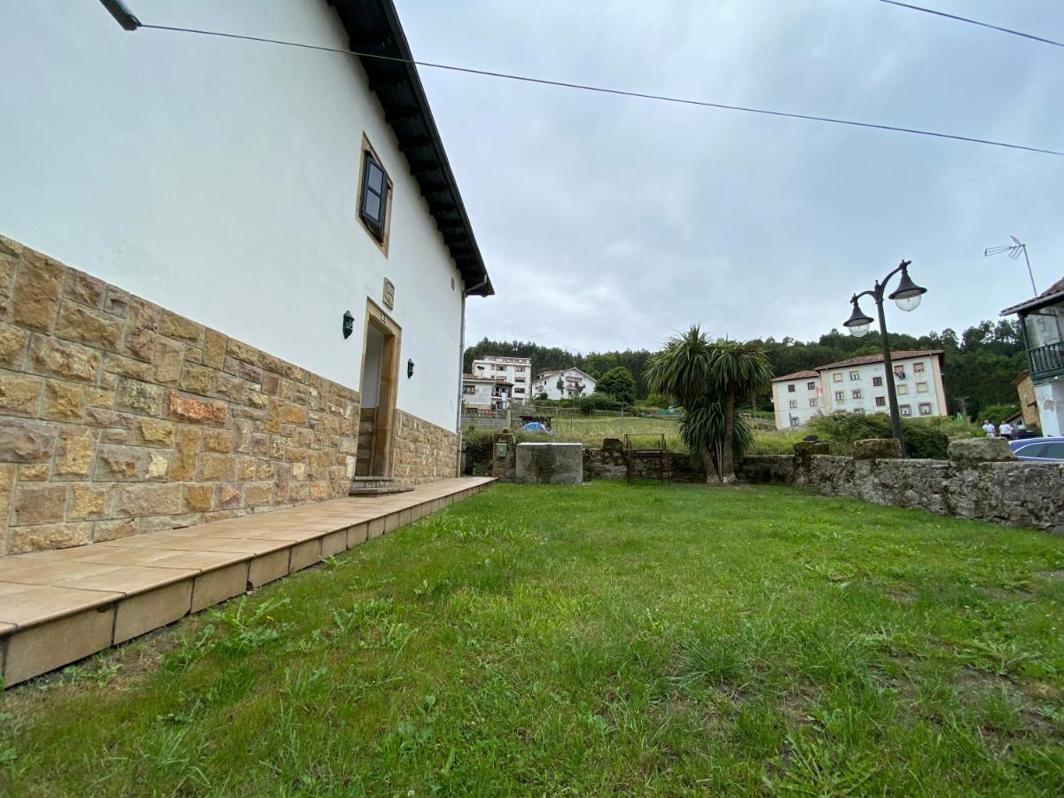 Holiday home Casa Gin Tazones